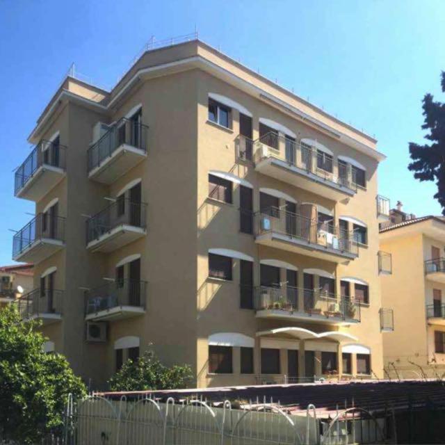 ספרלונגה Casa Mediterranea: Appartamento Vista Mare A Soli 200M Dalla Spiaggia מראה חיצוני תמונה